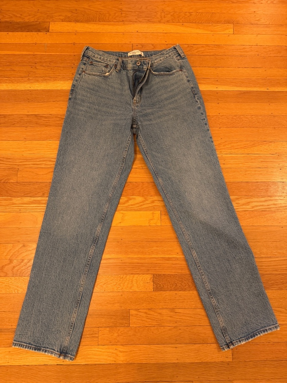 Abercrombie & Fitch straight mid rise long Denim Jeans - Picture 4 of 5